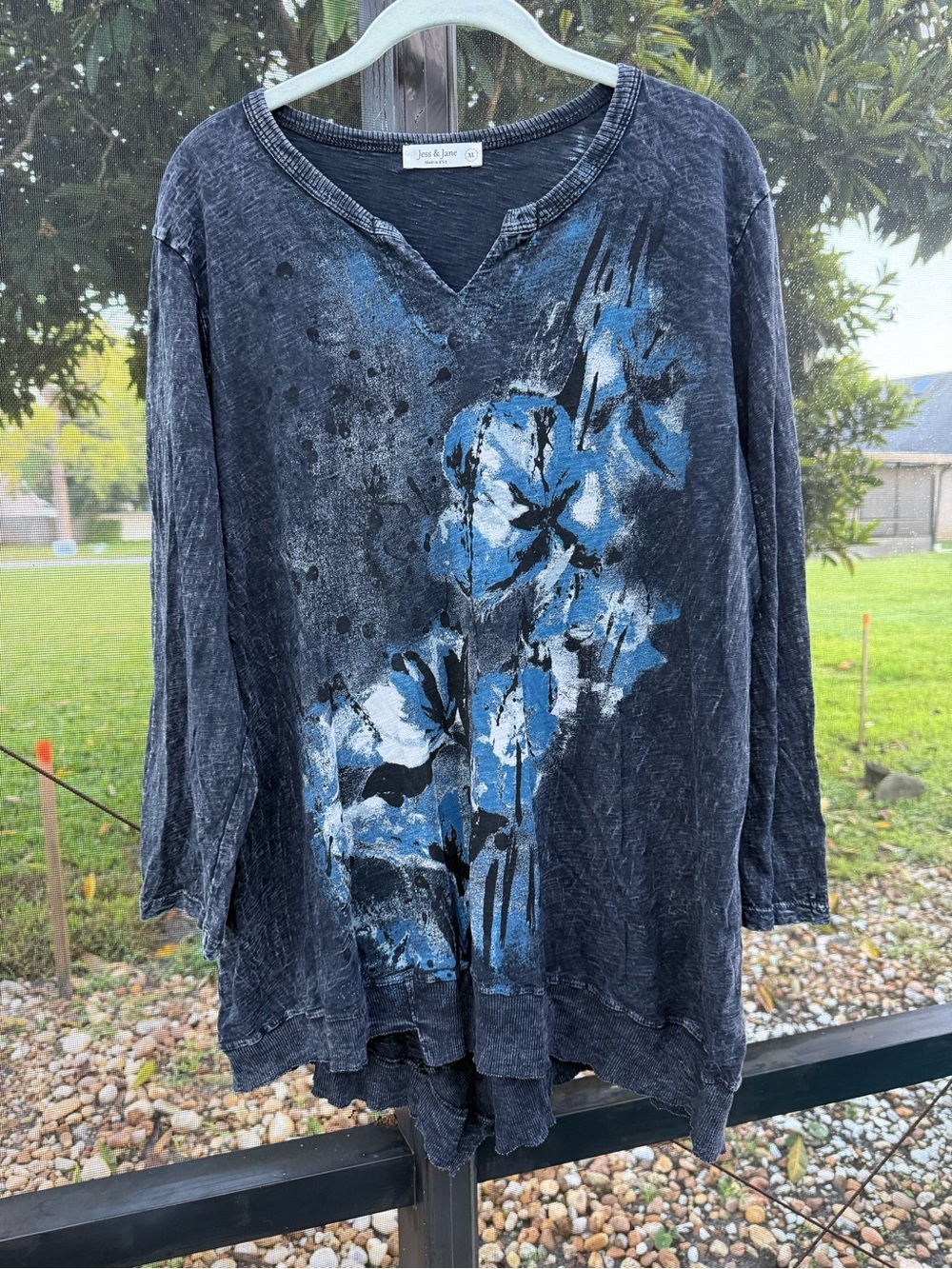 NWOT Jess & Jane Blue Floral Artsy Mineral Wash Tunic Top XL